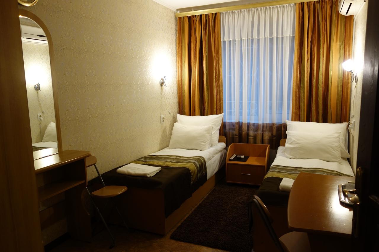 Enrico Hotel Dnipro Exterior photo